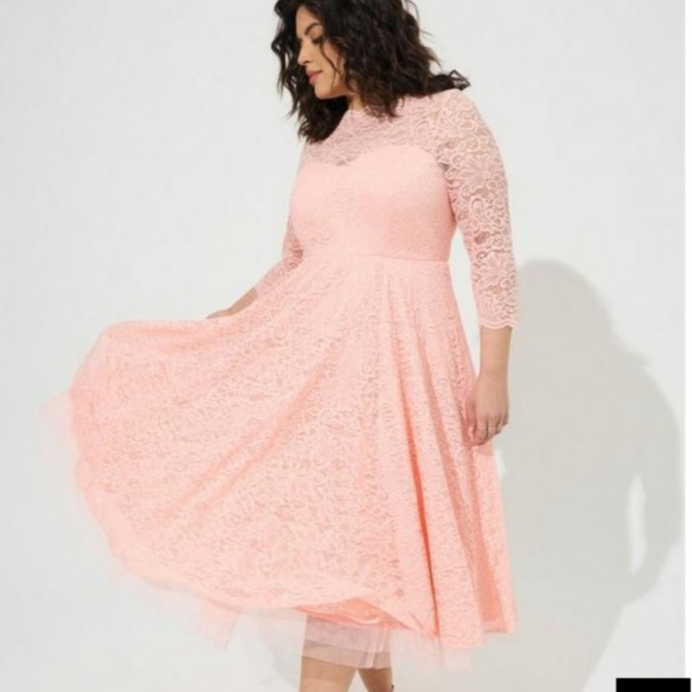 Lace dress
